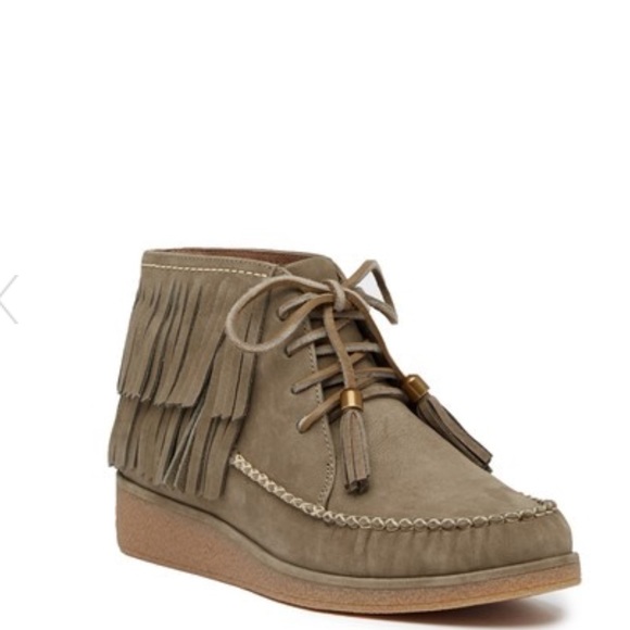 vince camuto britsy leopard